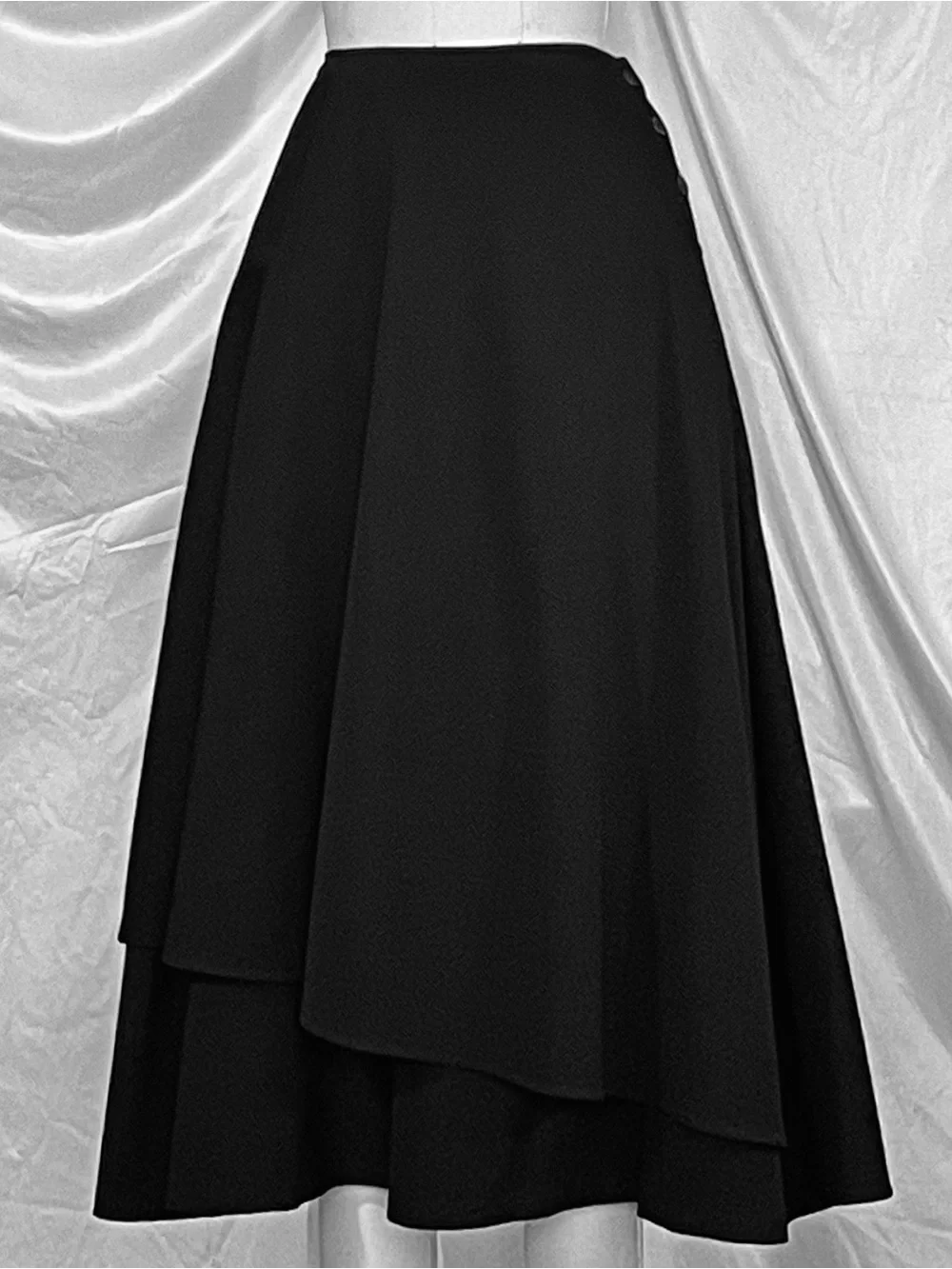 Like New Vintage Droździk Klassik Vintage Wool Asymmetrical top Layer Black Midi